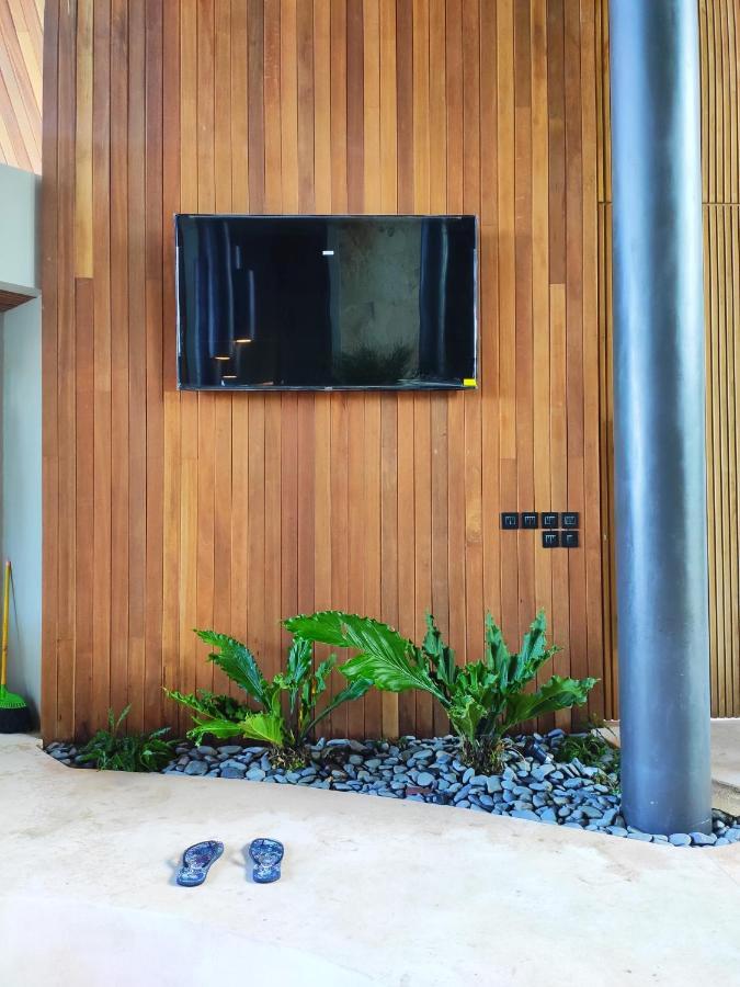 Villa Feh Bali By House Of Winds - Neo Tropical Eden Near Canggu Kerobokan Exterior foto